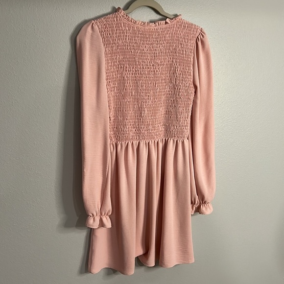 NWT Everly Ruffle Dress Long Sleeved Medium - Picture 5 of 7